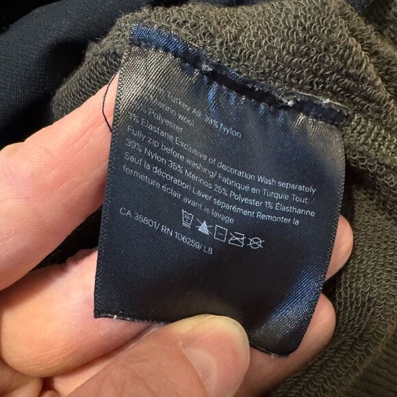 lululemon athletica Men's Green Engineered Warmth zip hoodie - Picture 6 of 8